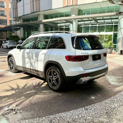 C07F0E8C-3D34-429F-B6FD-361D0336E3DD